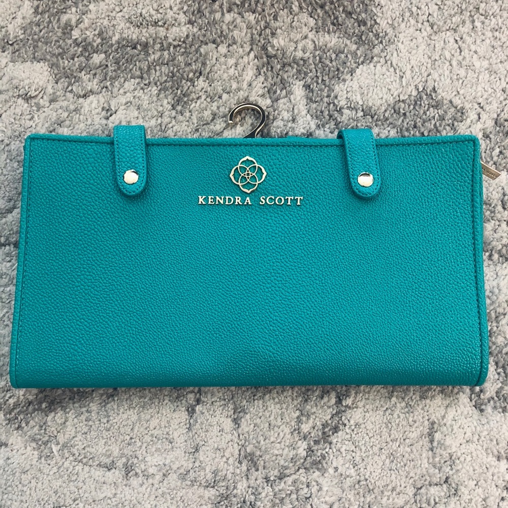 Jewelry organizer